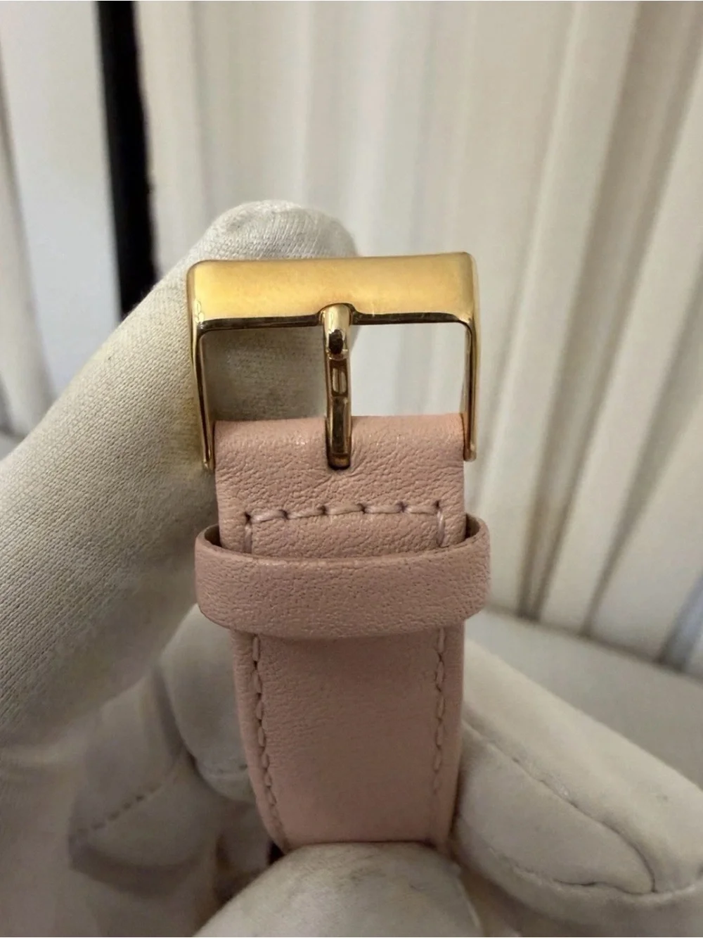 Guess Sparkling Pink Breast Cancer Awareness Ladies Watch 36mm W0032L7